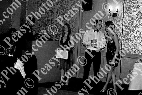 Ball Photography by Peasy Photos. ID:5553-BW-20081127LEIC.jpg