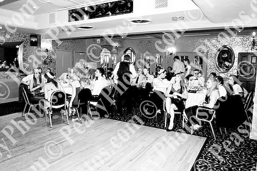 Ball Photography by Peasy Photos. ID:5556-BW-20081127LEIC.jpg