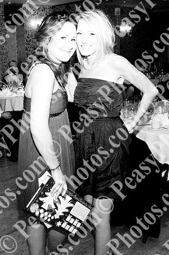 Ball Photography by Peasy Photos. ID:5565-BW-20081127LEIC.jpg