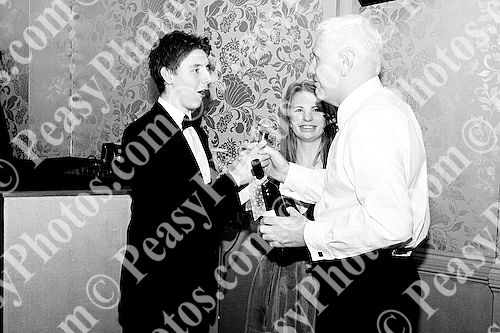 Ball Photography by Peasy Photos. ID:5576-BW-20081127LEIC.jpg