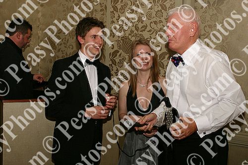 Ball Photography by Peasy Photos. ID:5577-20081127LEIC.jpg