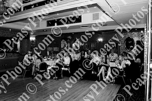 Ball Photography by Peasy Photos. ID:5582-BW-20081127LEIC.jpg