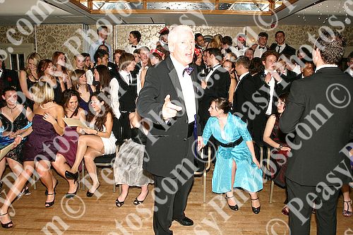 Ball Photography by Peasy Photos. ID:5591-20081127LEIC.jpg