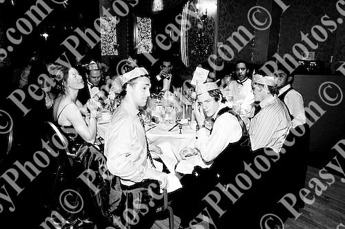 Ball Photography by Peasy Photos. ID:6142-BW-20081127LEIC.jpg