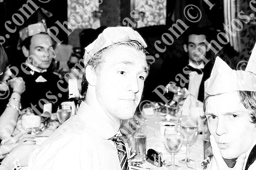 Ball Photography by Peasy Photos. ID:6143-BW-20081127LEIC.jpg