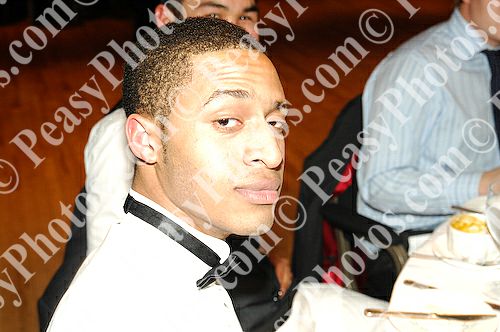 Ball Photography by Peasy Photos. ID:6146-20081127LEIC.jpg
