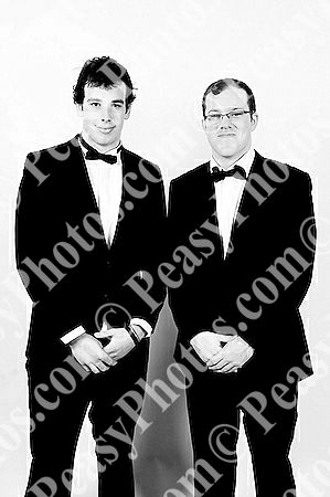 Ball Photography by Peasy Photos. ID:6185-BW-20081127LEIC.jpg