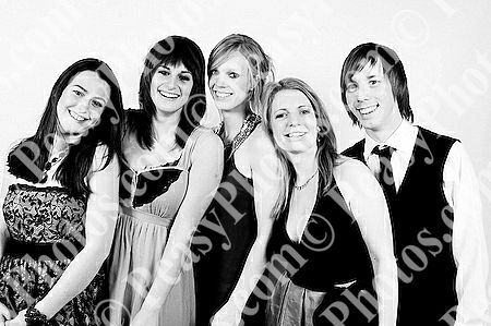 Ball Photography by Peasy Photos. ID:6189-BW-20081127LEIC.jpg