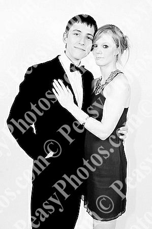 Ball Photography by Peasy Photos. ID:6234-BW-20081127LEIC.jpg