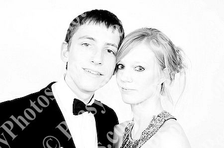 Ball Photography by Peasy Photos. ID:6236-BW-20081127LEIC.jpg