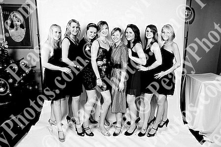Ball Photography by Peasy Photos. ID:6245-BW-20081127LEIC.jpg