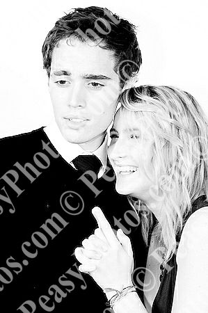 Ball Photography by Peasy Photos. ID:6259-BW-20081127LEIC.jpg