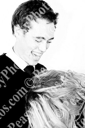 Ball Photography by Peasy Photos. ID:6262-BW-20081127LEIC.jpg
