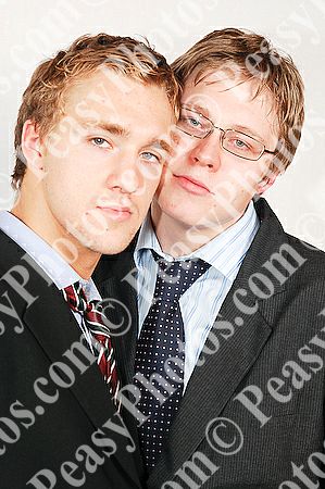 Ball Photography by Peasy Photos. ID:6268-20081127LEIC.jpg