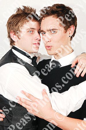 Ball Photography by Peasy Photos. ID:6275-20081127LEIC.jpg