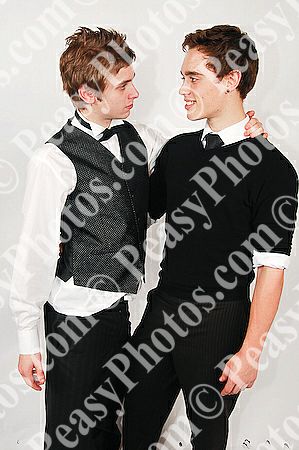 Ball Photography by Peasy Photos. ID:6278-20081127LEIC.jpg