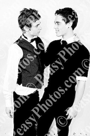 Ball Photography by Peasy Photos. ID:6278-BW-20081127LEIC.jpg