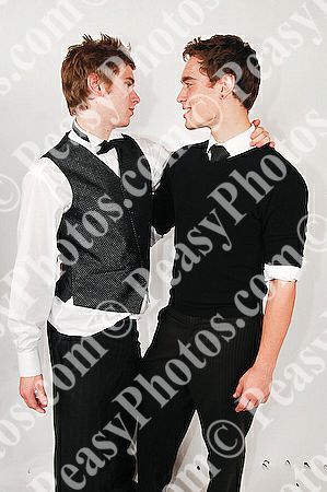 Ball Photography by Peasy Photos. ID:6280-20081127LEIC.jpg