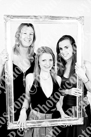 Ball Photography by Peasy Photos. ID:6289-BW-20081127LEIC.jpg