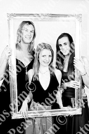 Ball Photography by Peasy Photos. ID:6291-BW-20081127LEIC.jpg