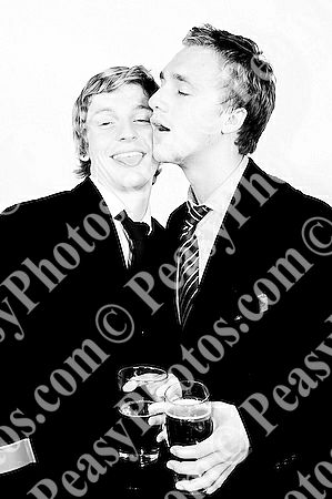 Ball Photography by Peasy Photos. ID:6312-BW-20081127LEIC.jpg