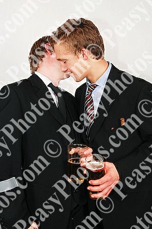 Ball Photography by Peasy Photos. ID:6313-20081127LEIC.jpg