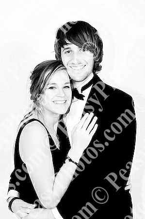 Ball Photography by Peasy Photos. ID:6322-BW-20081127LEIC.jpg